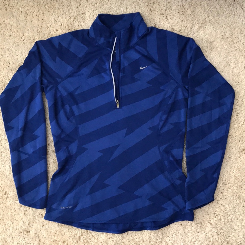 💛 Nike Dri-fit long sleeve